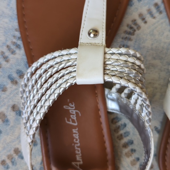 American Eagle Strappy Stud Thong Summer Sandals 8 White Silver - Picture 5 of 16